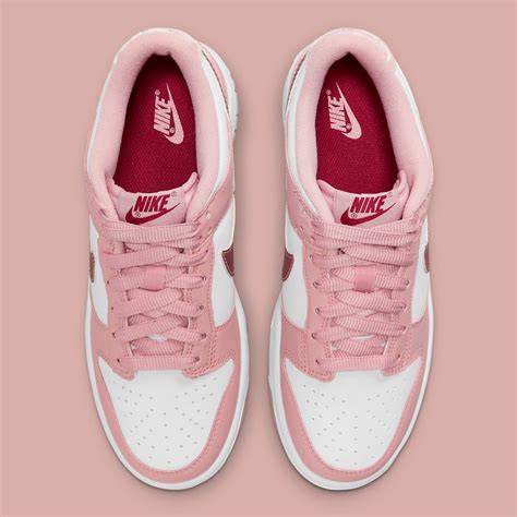 damen nike dunks low|nike dunk low sneakers.